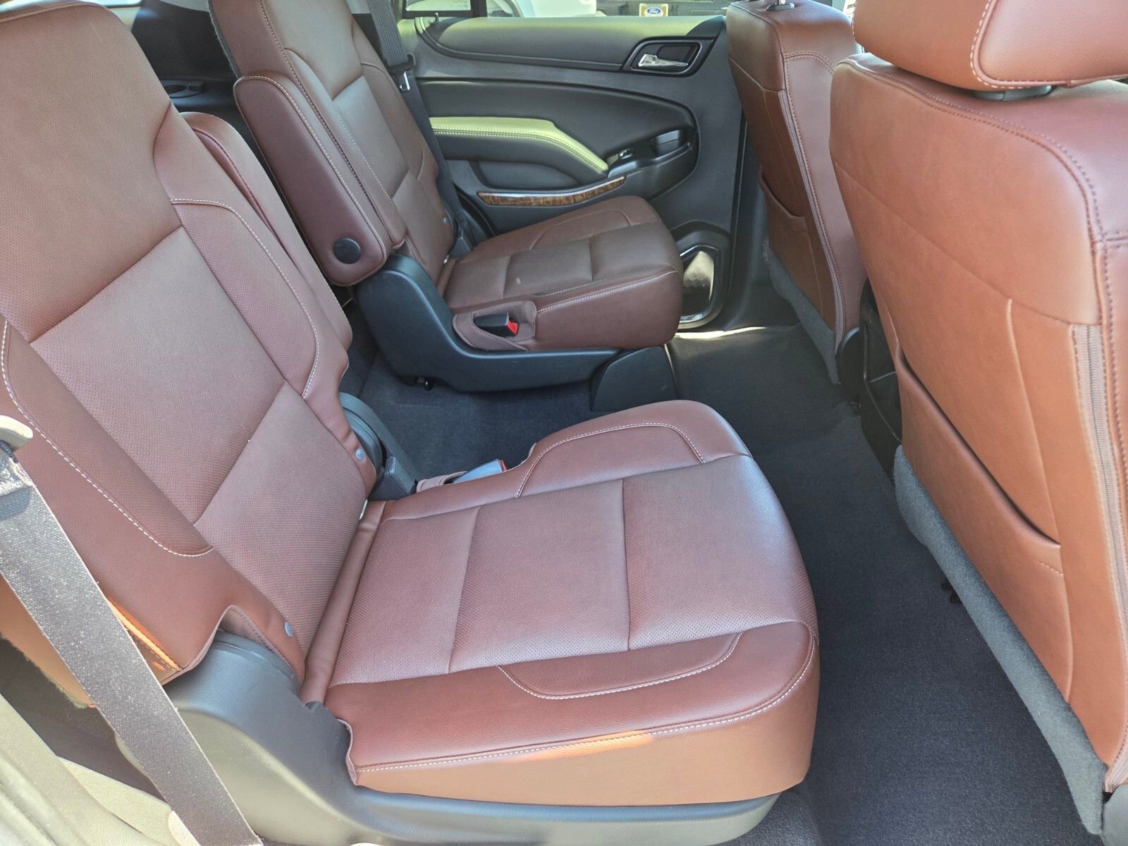 Used 2019 Chevrolet Tahoe Premier w/ Premier Plus Edition RWD image 16
