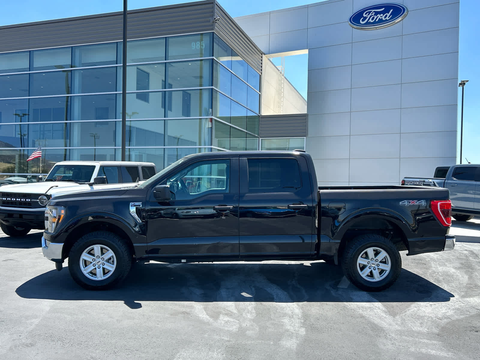 Certified 2023 Ford F150 XLT w/ Trailer Tow Package image 4