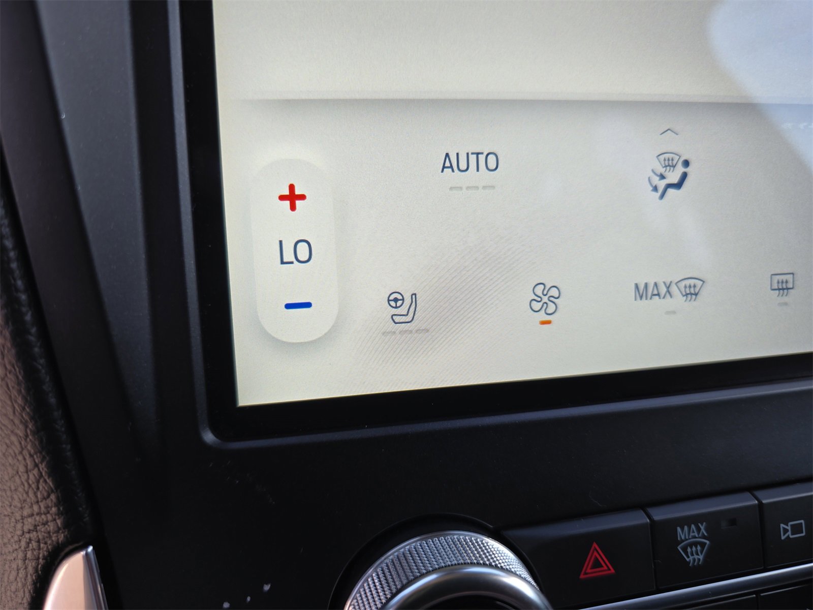 Certified 2024 Ford Edge Titanium image 18