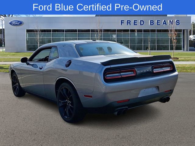 Used 2017 Dodge Challenger SXT w/ Blacktop Package RWD image 5