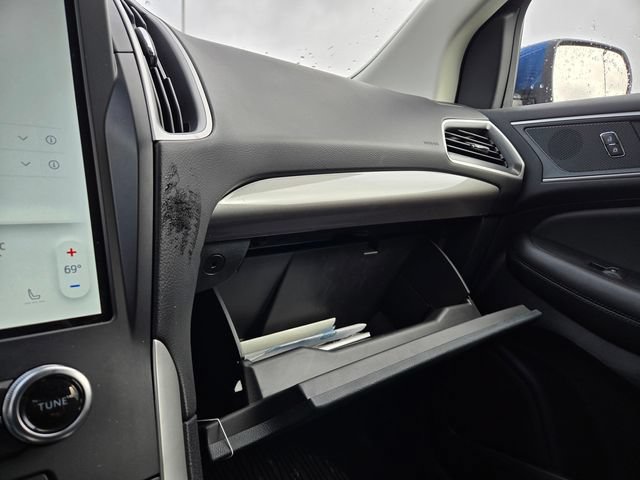 Certified 2024 Ford Edge SEL w/ Convenience Package AWD/4WD image 18