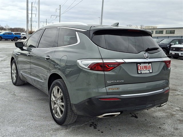 Used 2022 Buick Enclave Essence w/ Experience Buick Package image 2