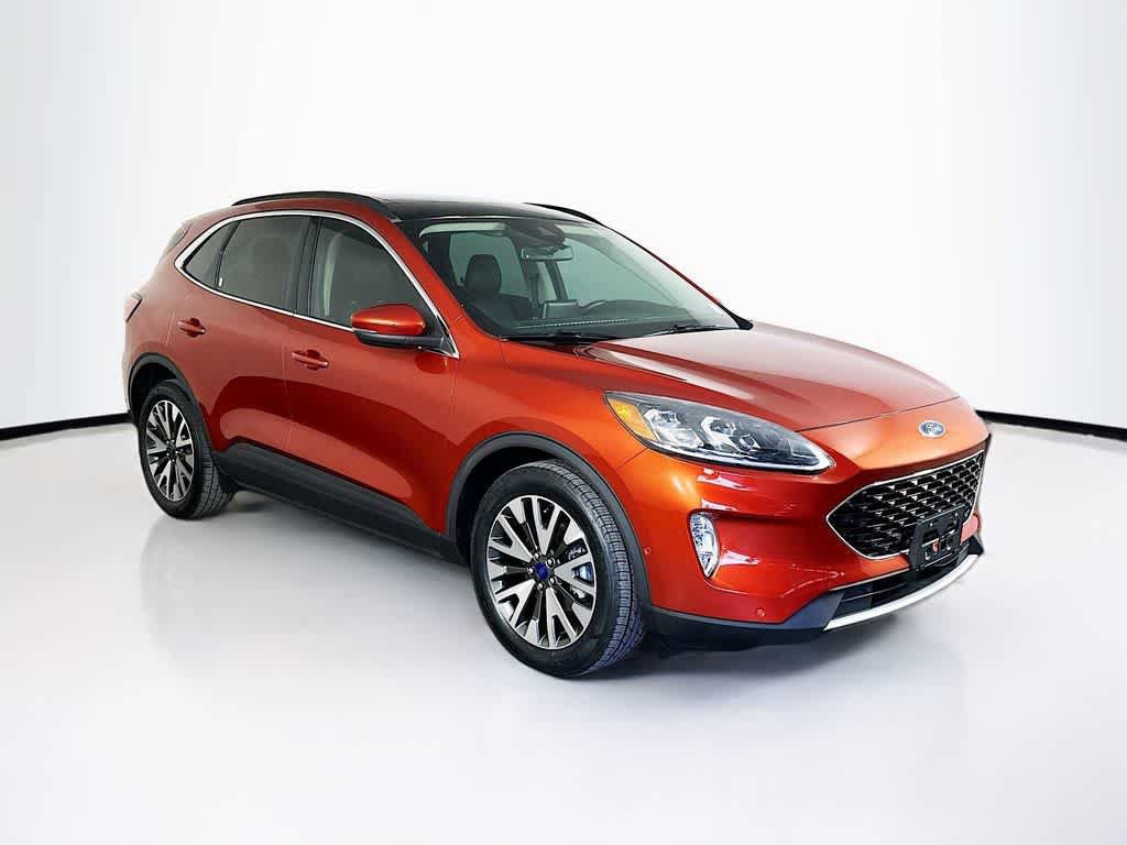Certified 2020 Ford Escape Titanium AWD/4WD image 24