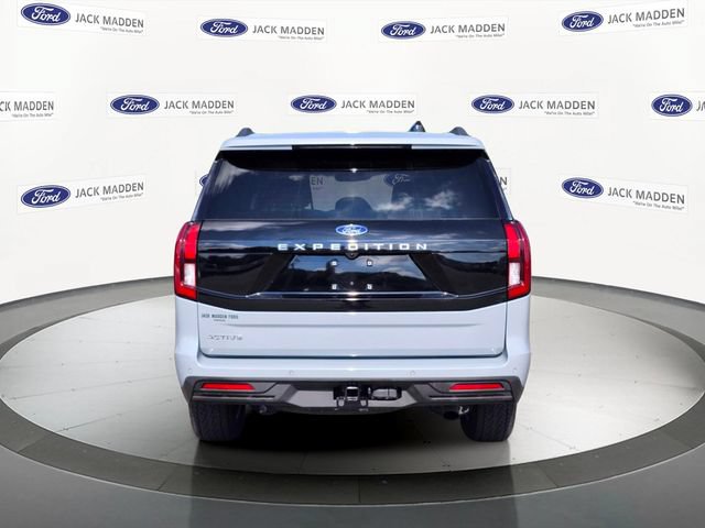 Certified 2025 Ford Expedition Active AWD/4WD image 4