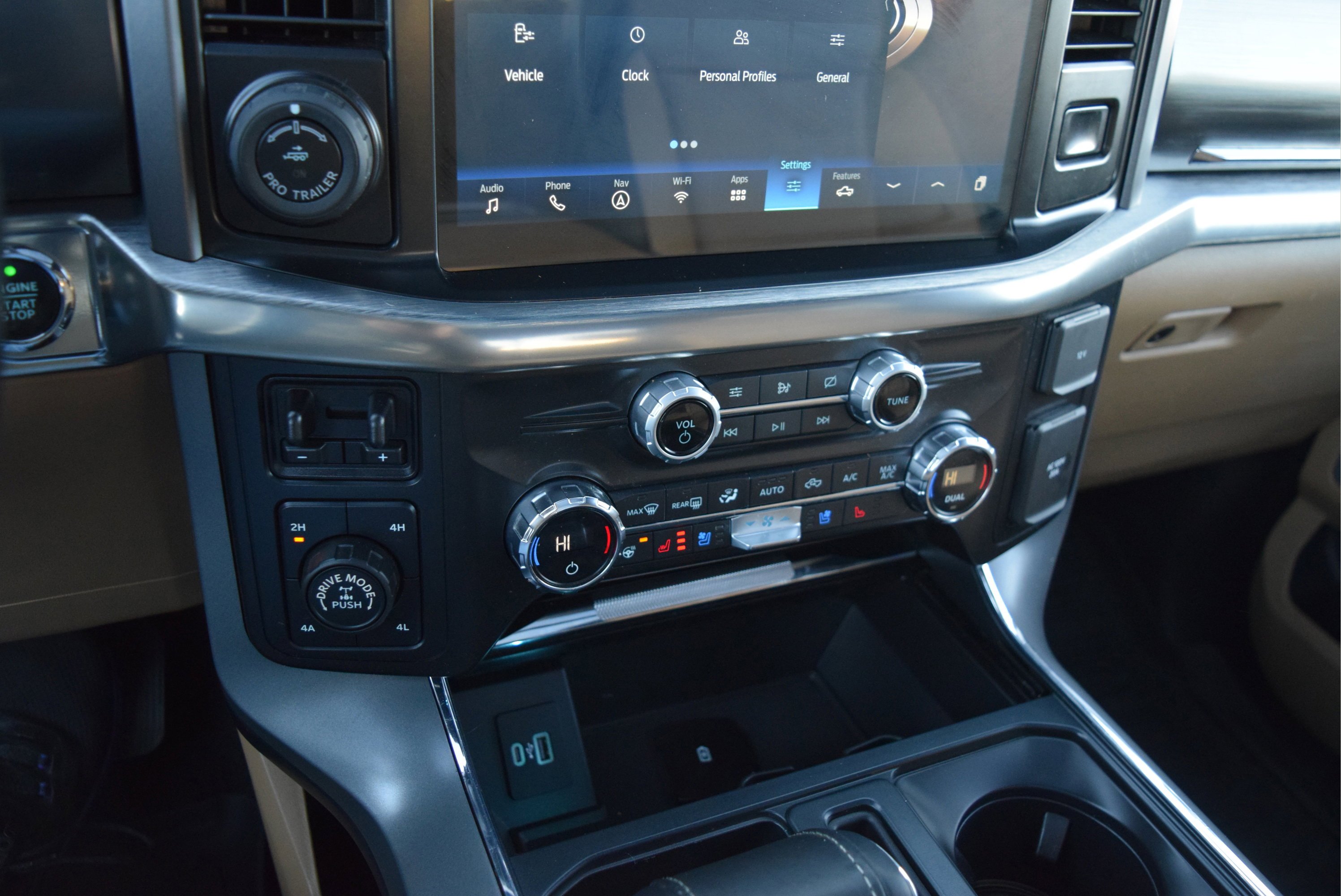 Certified 2021 Ford F150 Lariat w/ Equipment Group 502A High image 16