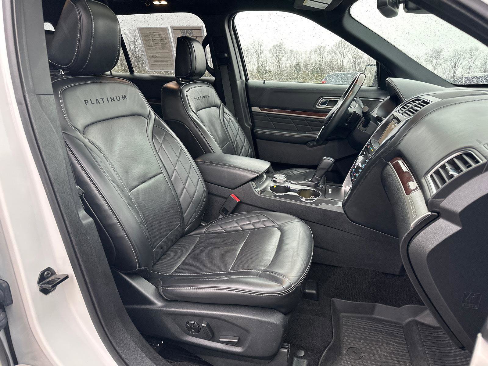 Certified 2019 Ford Explorer Platinum image 22