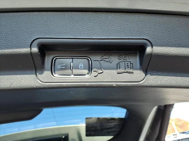 Certified 2023 Ford Explorer Limited image 24