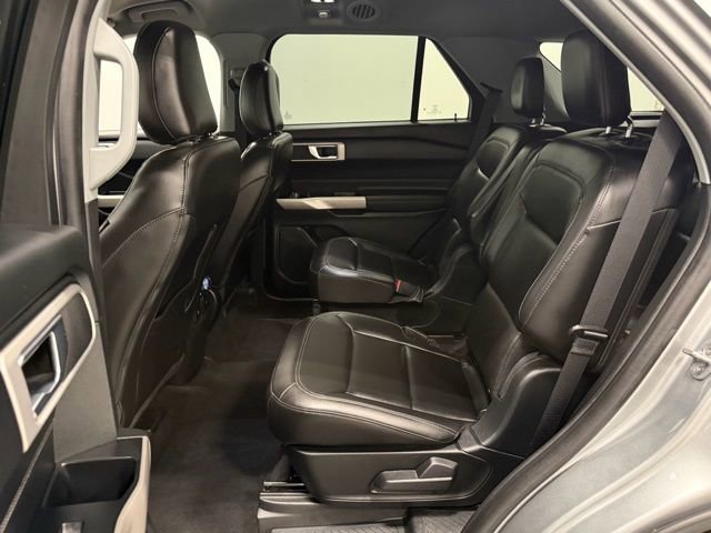 Certified 2022 Ford Explorer XLT w/ Equipment Group 202A AWD/4WD image 34