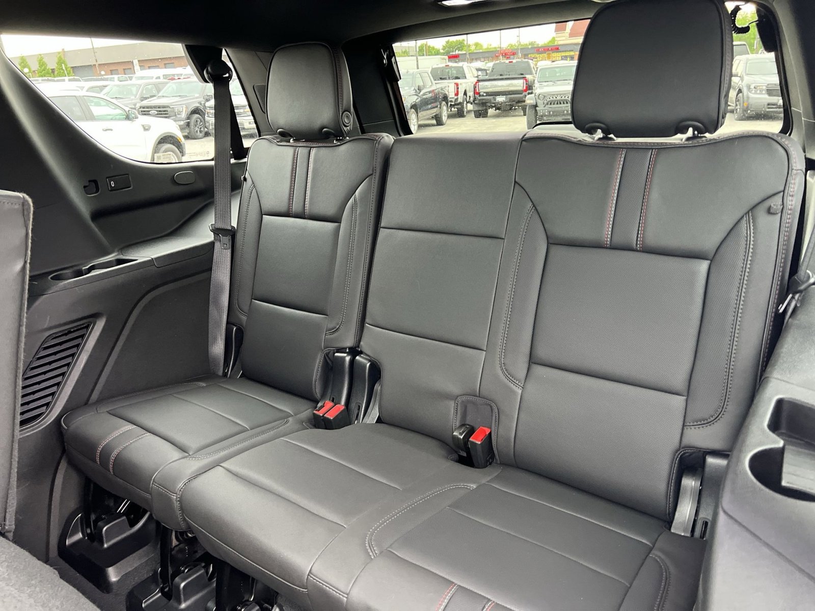 Used 2023 Chevrolet Tahoe RST AWD/4WD image 34