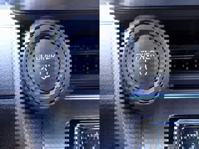 Used 2023 Toyota Prius XLE image 21