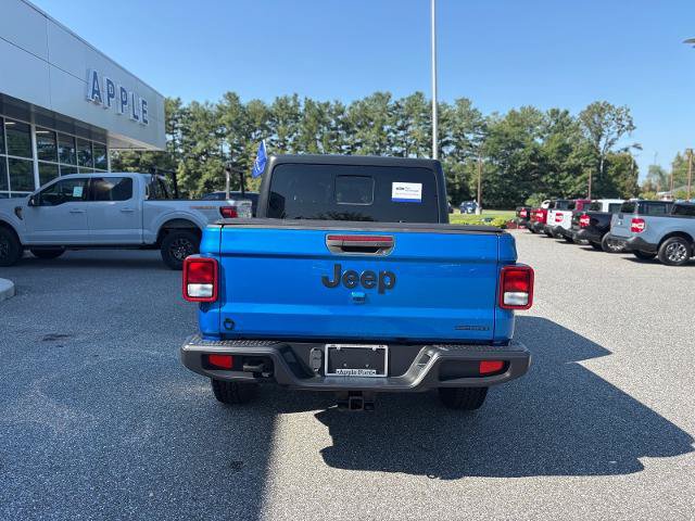 Used 2021 Jeep Gladiator Sport AWD/4WD image 4
