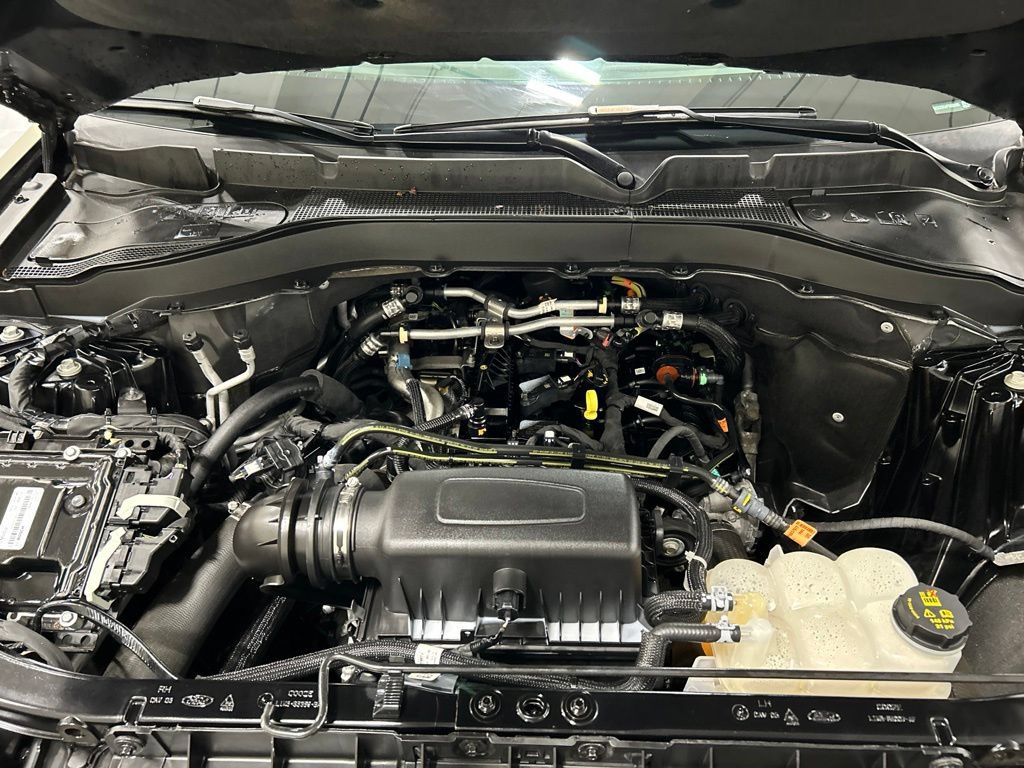 Certified 2023 Ford Explorer XLT w/ Equipment Group 202A AWD/4WD image 32