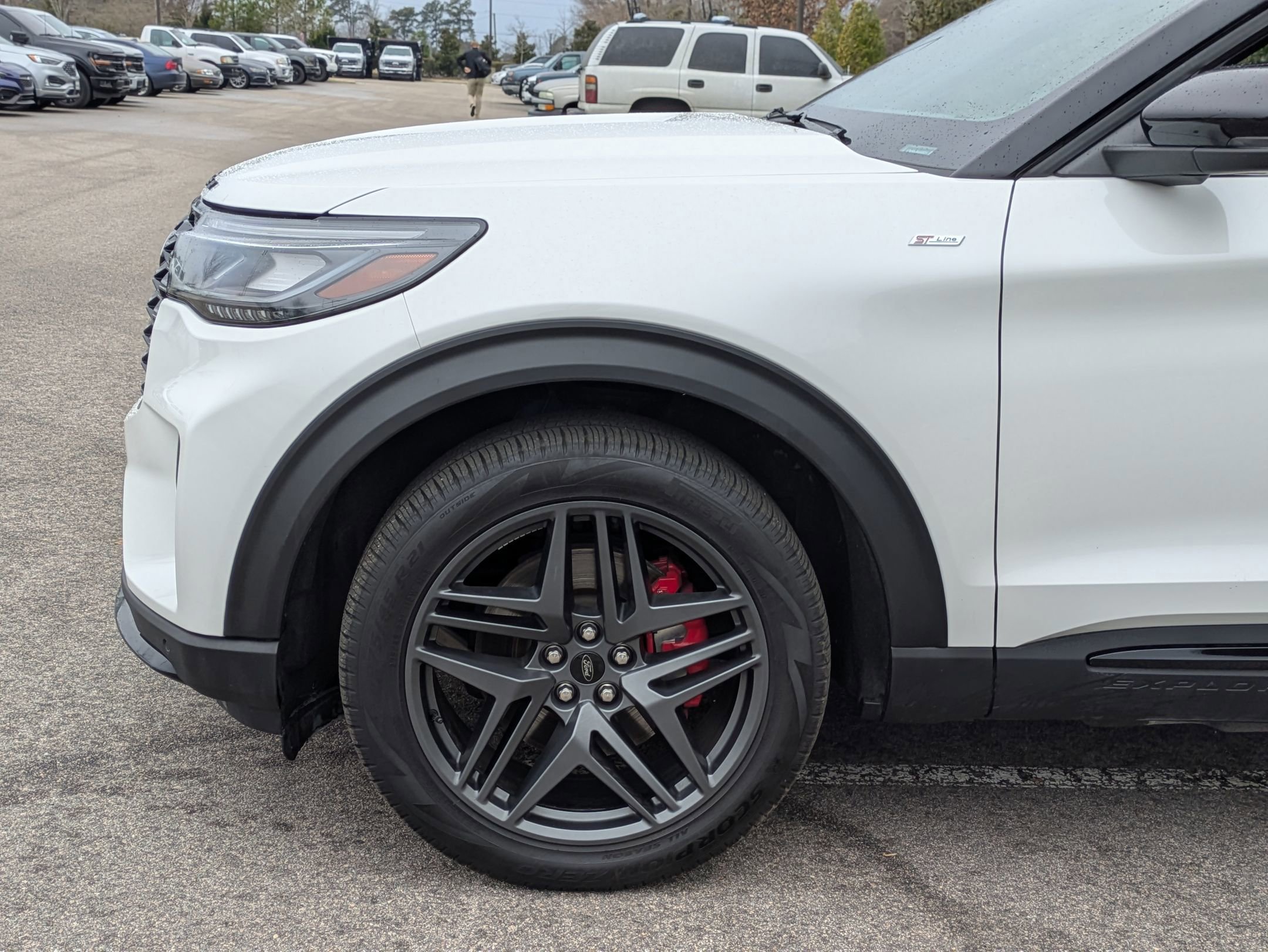 Certified 2025 Ford Explorer ST-Line w/ Premium Package image 11