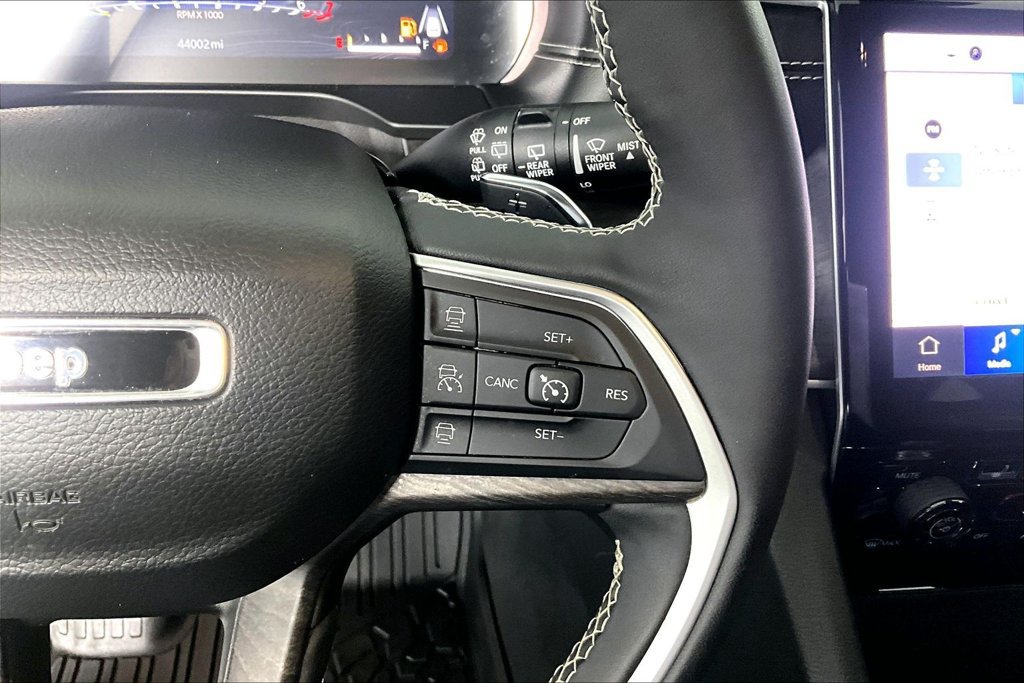 Used 2023 Jeep Grand Cherokee Limited RWD image 19