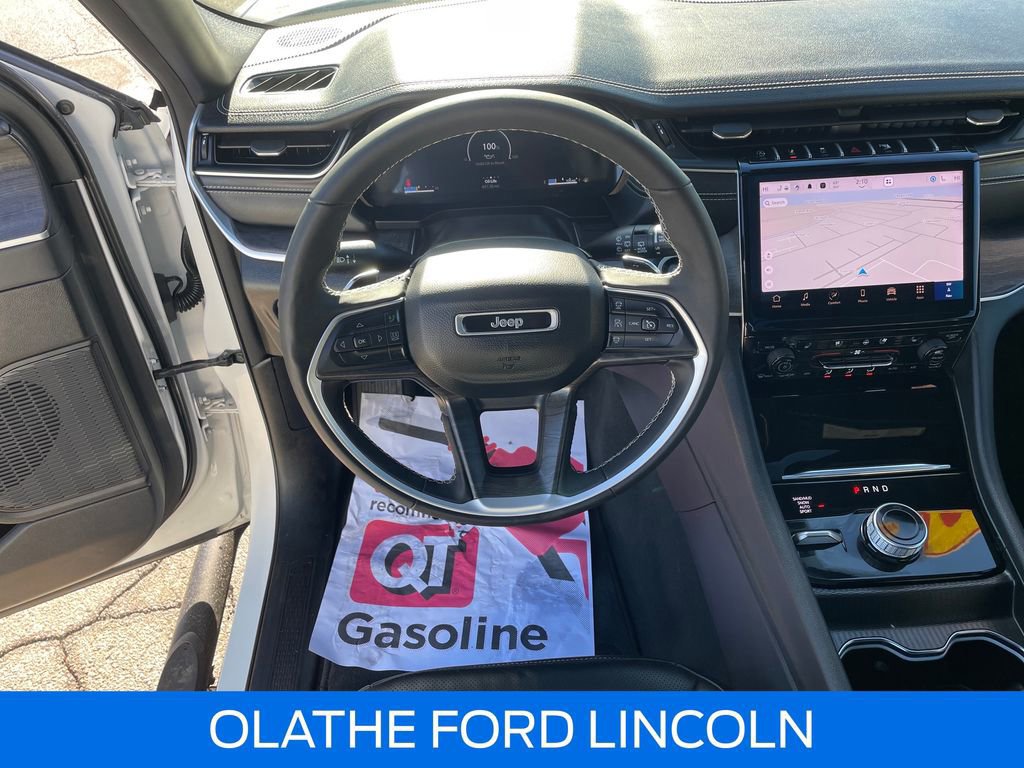 Used 2024 Jeep Grand Cherokee Limited w/ Luxury Tech Group II image 24
