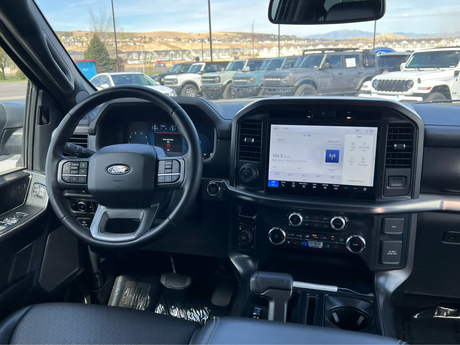 Certified 2025 Ford F150 Lariat AWD/4WD image 24