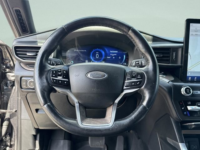 Certified 2020 Ford Explorer Platinum w/ Premium Technology Package AWD/4WD image 19