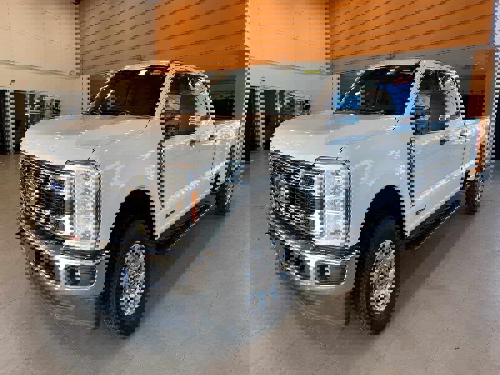 Certified 2024 Ford F350 XLT image 1