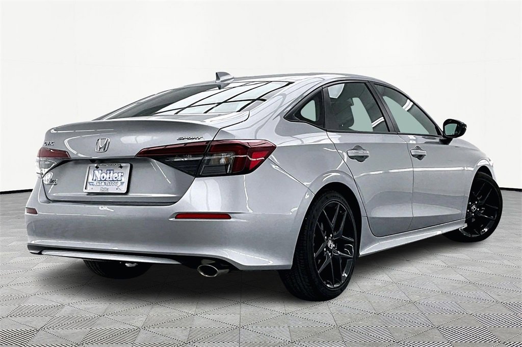 Used 2025 Honda Civic Sport image 2