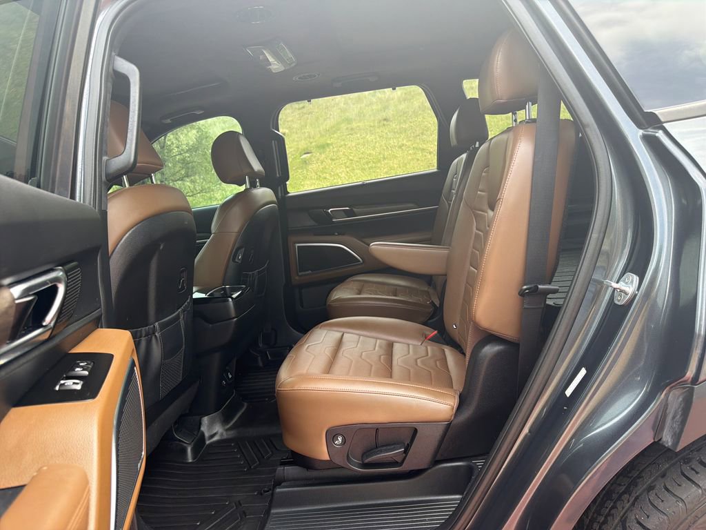 Used 2022 Kia Telluride SX w/ SX Prestige Package AWD/4WD image 22