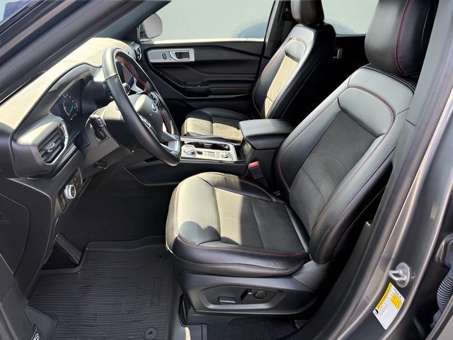 Certified 2023 Ford Explorer ST-Line w/ Class IV Trailer Tow Package image 21