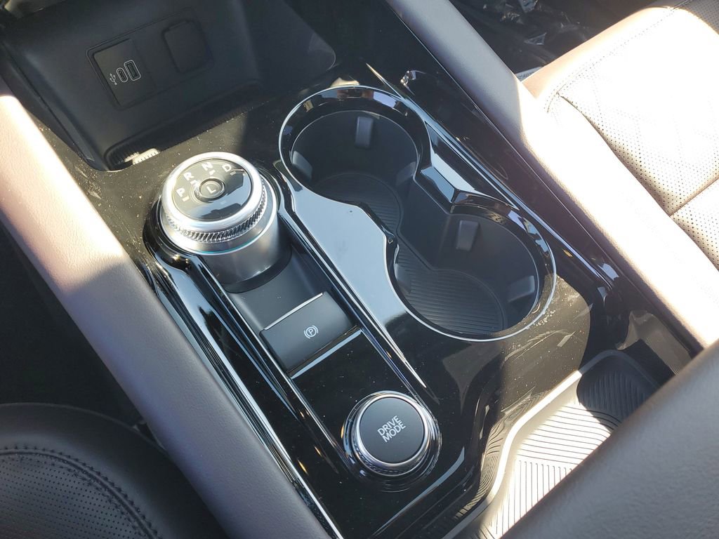 Certified 2026 Ford Explorer Platinum RWD image 29
