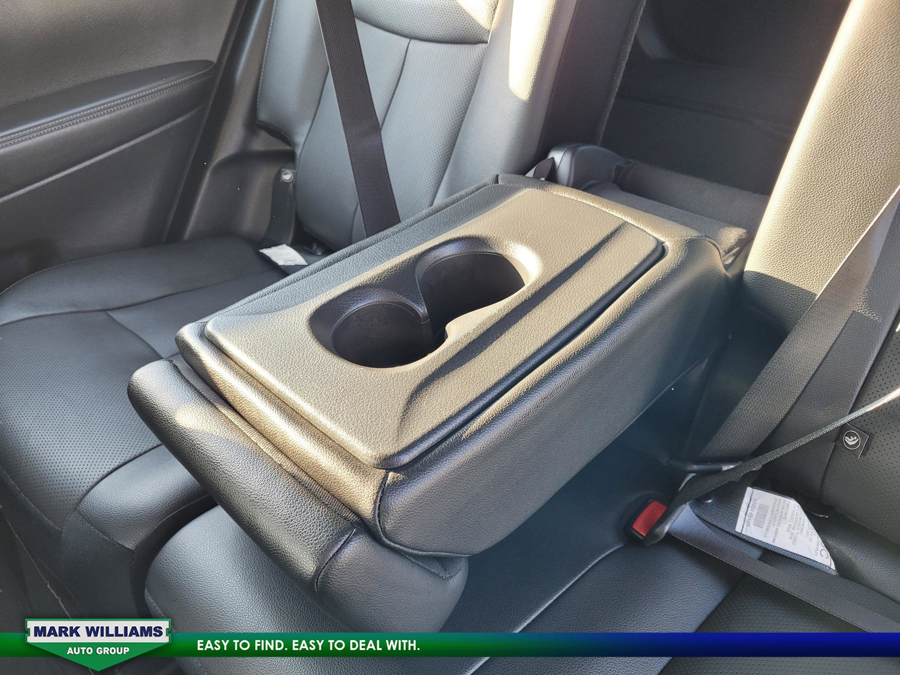 Used 2019 Nissan Rogue SL w/ Premium Package image 17