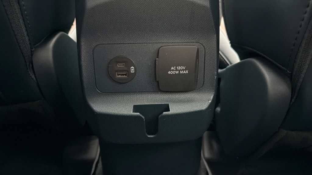 Certified 2022 Ford Maverick Lariat w/ Lariat Luxury Package FWD image 24