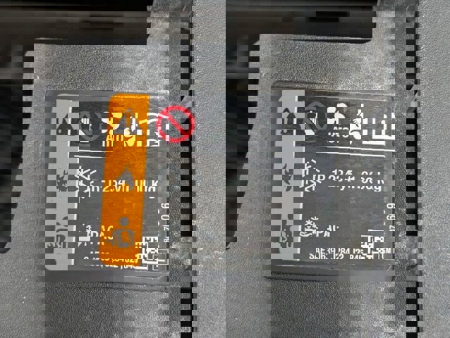 Used 2023 GMC Yukon SLT w/ SLT Premium Package image 31