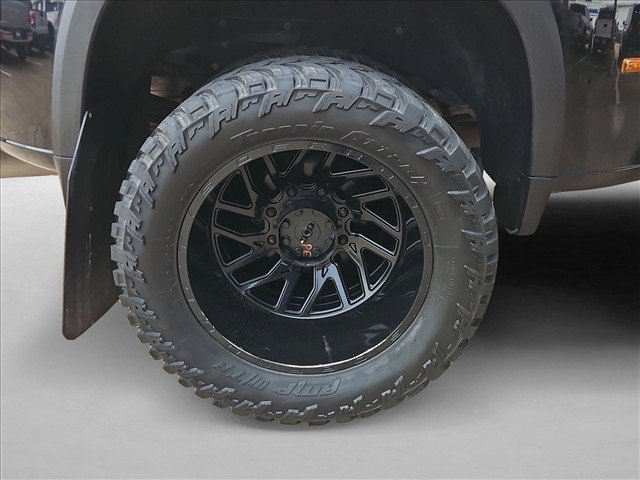 Used 2024 Chevrolet Silverado 3500 High Country w/ High Country Premium Package AWD/4WD image 18
