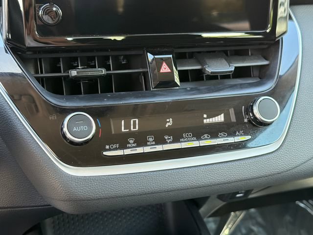Used 2024 Toyota Corolla LE FWD image 31