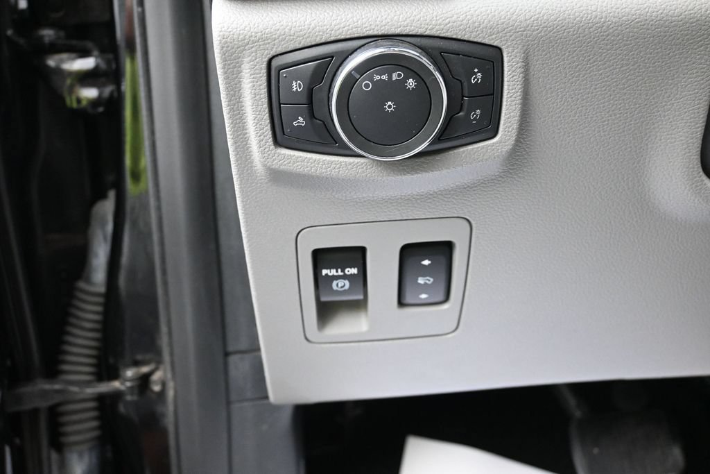 Certified 2018 Ford F150 XLT w/ Equipment Group 302A Luxury AWD/4WD image 15