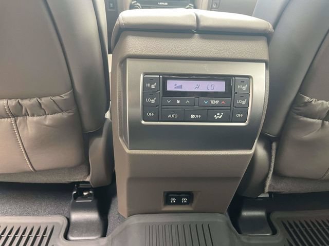 Used 2023 Lexus GX 460 Premium w/ Premium Package AWD/4WD image 15