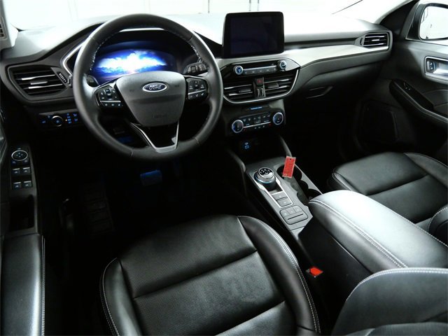 Certified 2022 Ford Escape Titanium w/ Class II Trailer Tow Package image 8