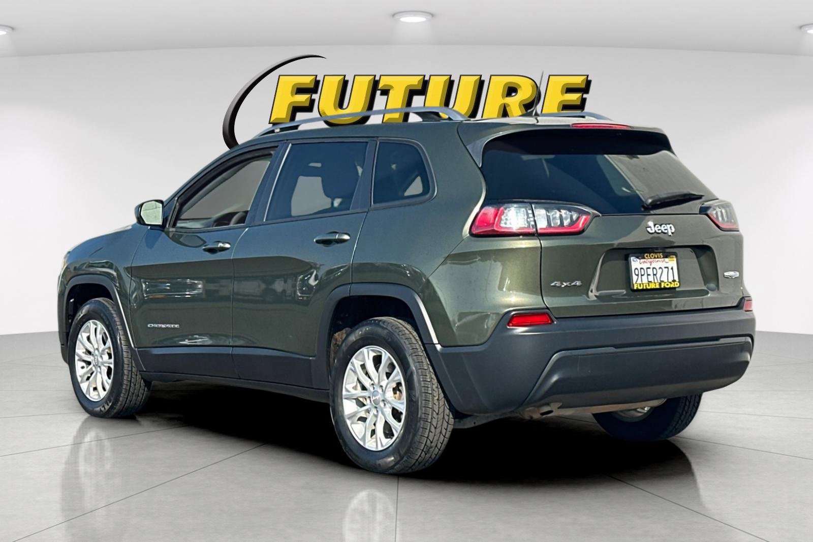 Used 2020 Jeep Cherokee Latitude image 3