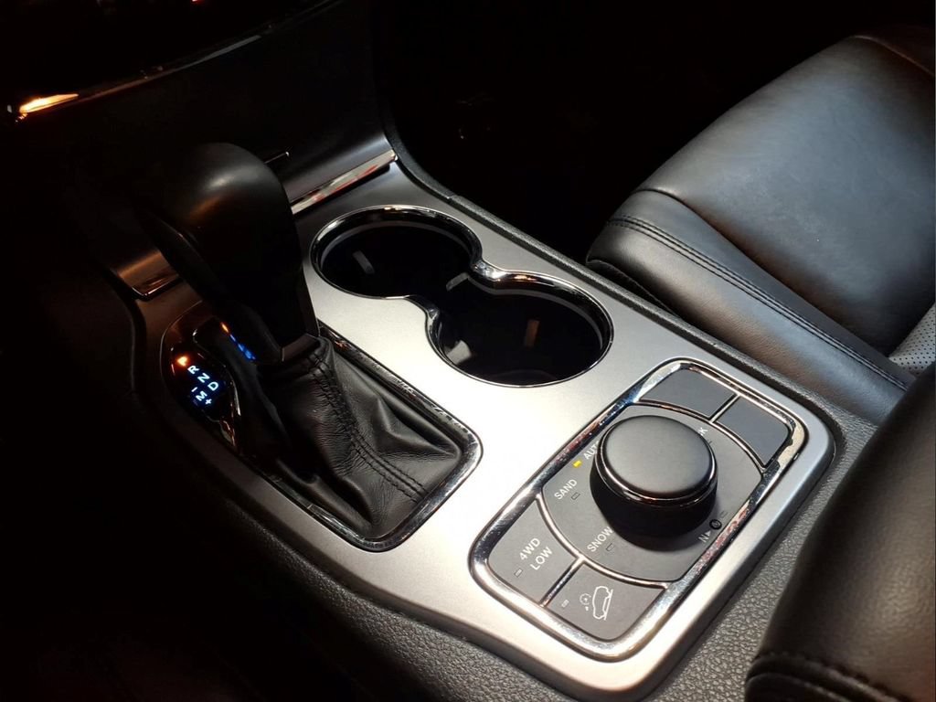 Used 2020 Jeep Grand Cherokee Limited X AWD/4WD image 13