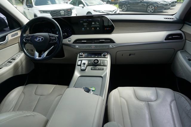 Used 2020 Hyundai Palisade SEL w/ Premium Package FWD image 11