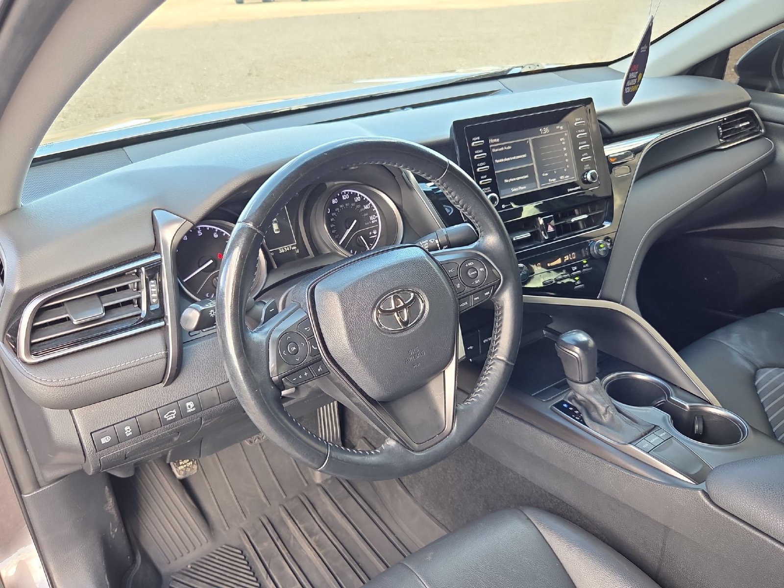 Used 2022 Toyota Camry SE FWD image 13