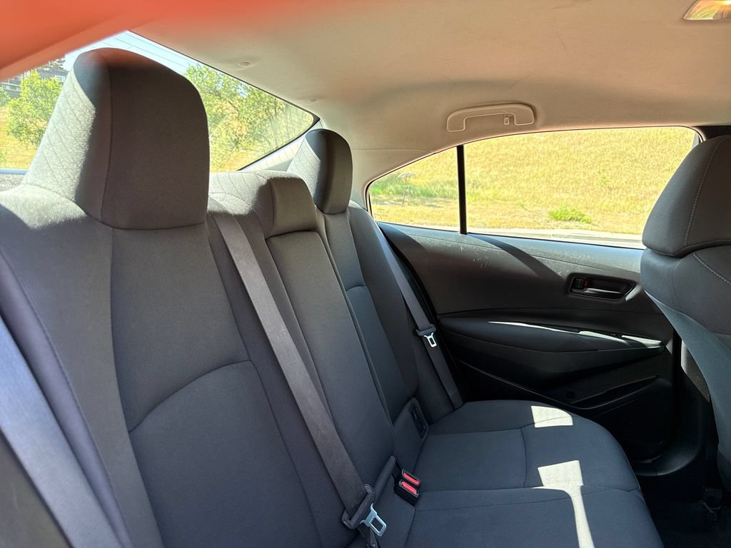 Used 2022 Toyota Corolla LE FWD image 25