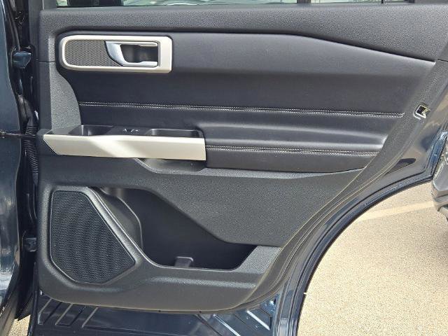 Certified 2022 Ford Explorer XLT image 12