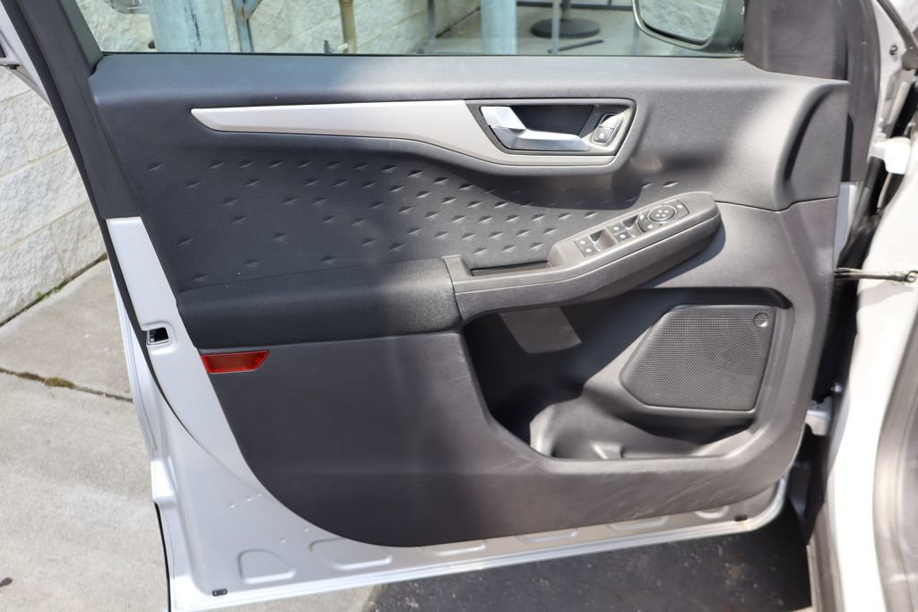 Certified 2020 Ford Escape SE AWD/4WD image 17