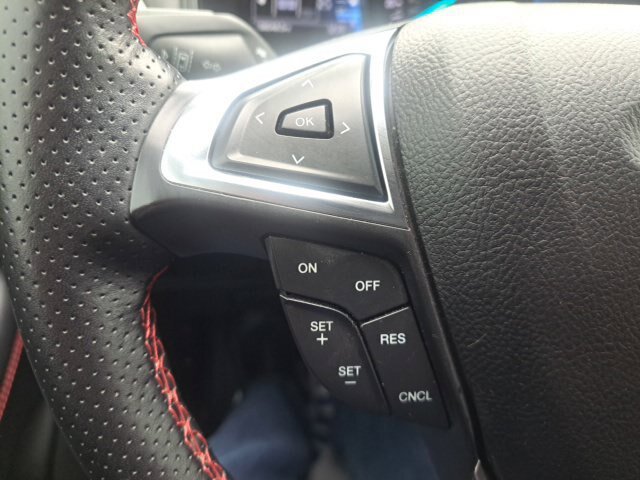 Certified 2022 Ford Edge ST-Line AWD/4WD image 15