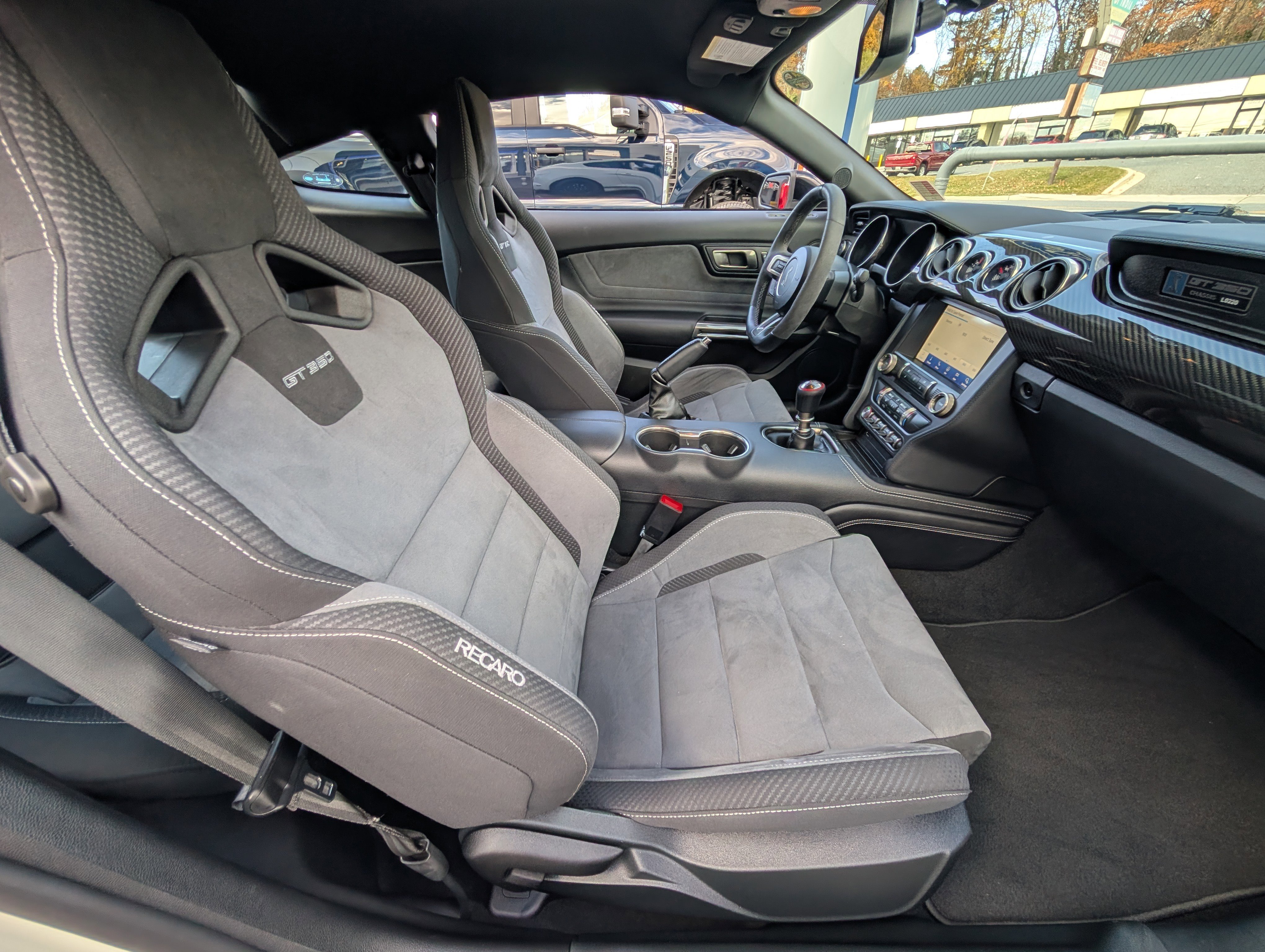 Certified 2020 Ford Mustang Shelby GT350 w/ Technology Package image 12