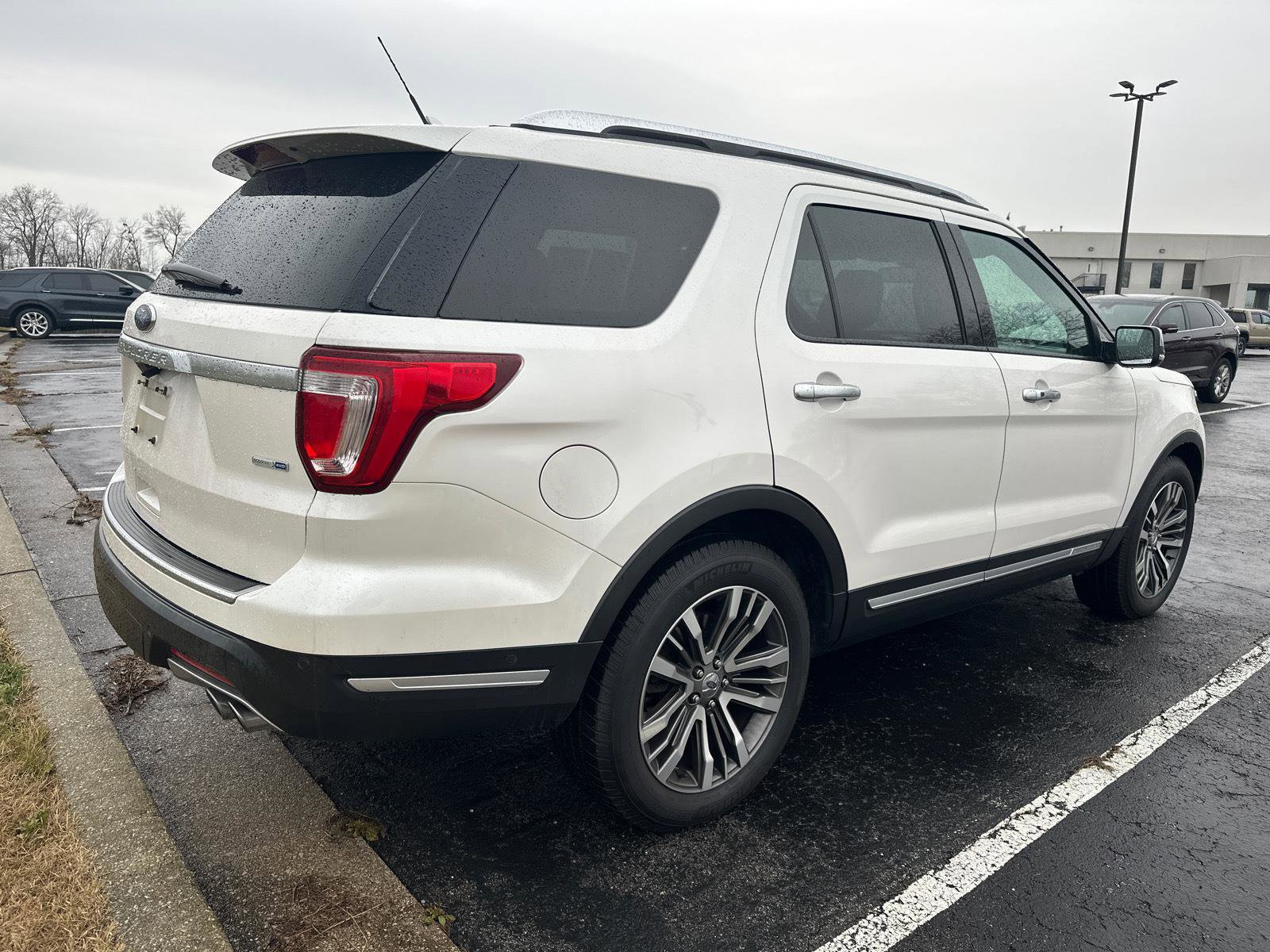 Certified 2019 Ford Explorer Platinum image 9