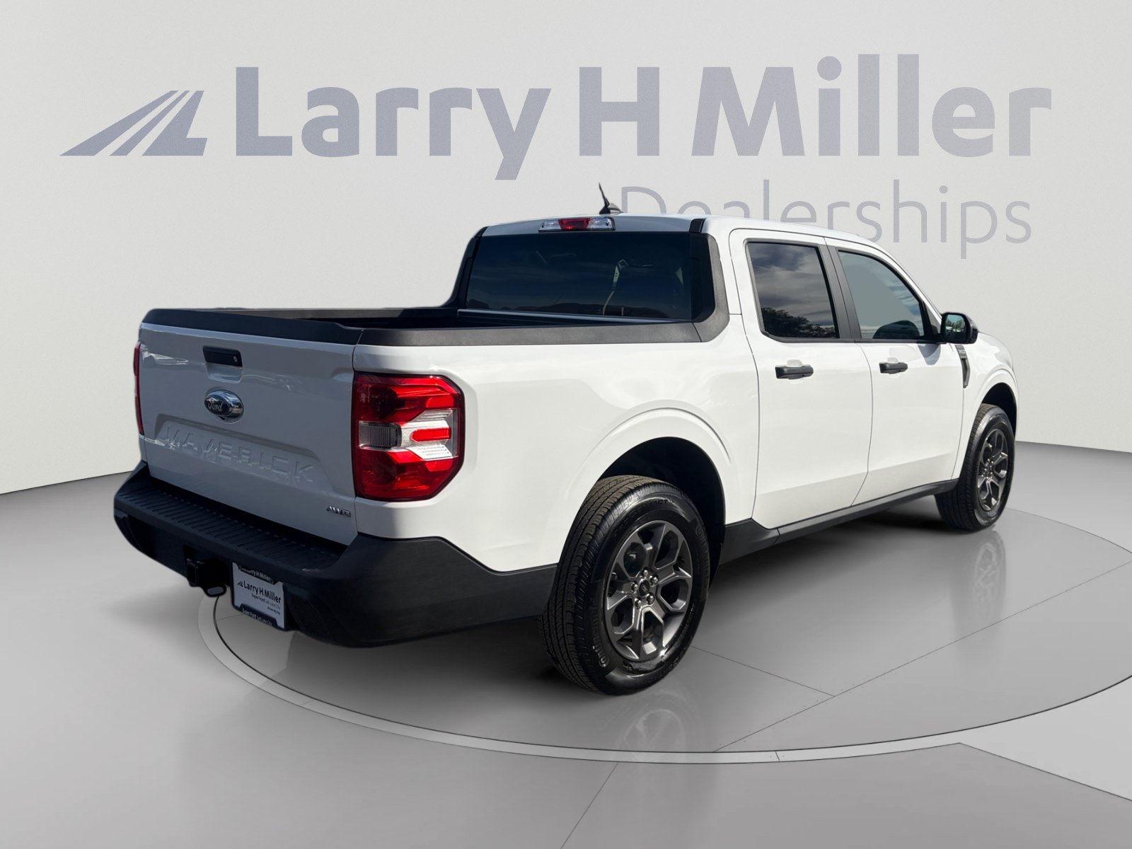 Certified 2024 Ford Maverick XLT w/ XLT Luxury Package AWD/4WD image 5