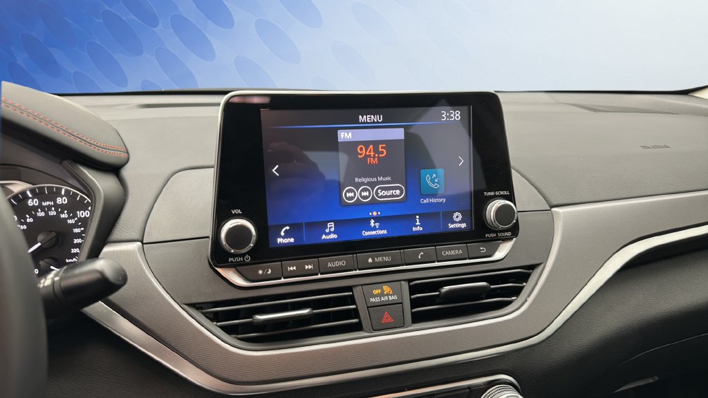 Used 2025 Nissan Altima 2.5 SR FWD image 17