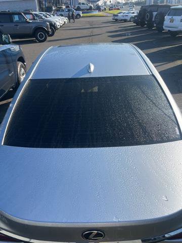 Used 2022 Lexus ES 350 w/ Premium Package image 5