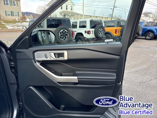 Certified 2023 Ford Explorer XLT w/ Equipment Group 202A image 31
