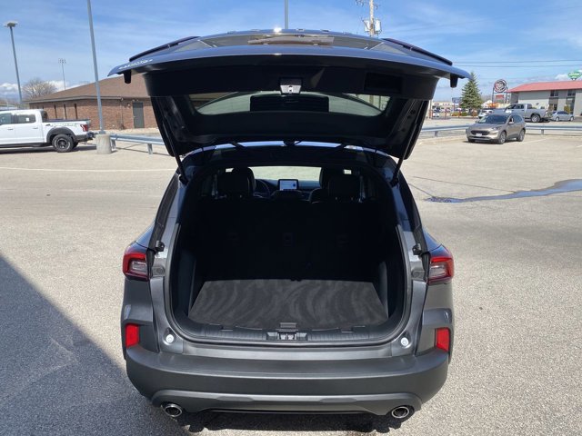 Certified 2025 Ford Escape ST-Line w/ Cold Weather Package FWD image 19