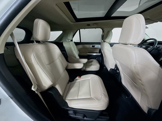 Certified 2023 Ford Explorer Limited w/ Limited Technology Package image 30